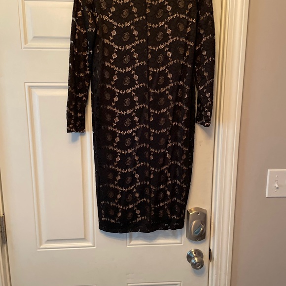 Lace maternity dress - Picture 2 of 4